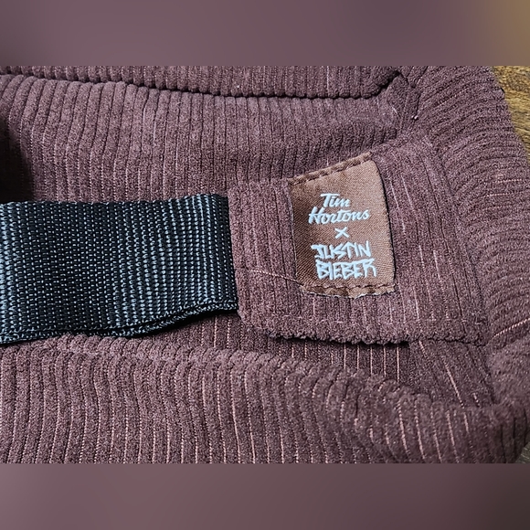 Justin Bieber Tim Hortons, corduroy "fanny" bag. NWT - Picture 3 of 4